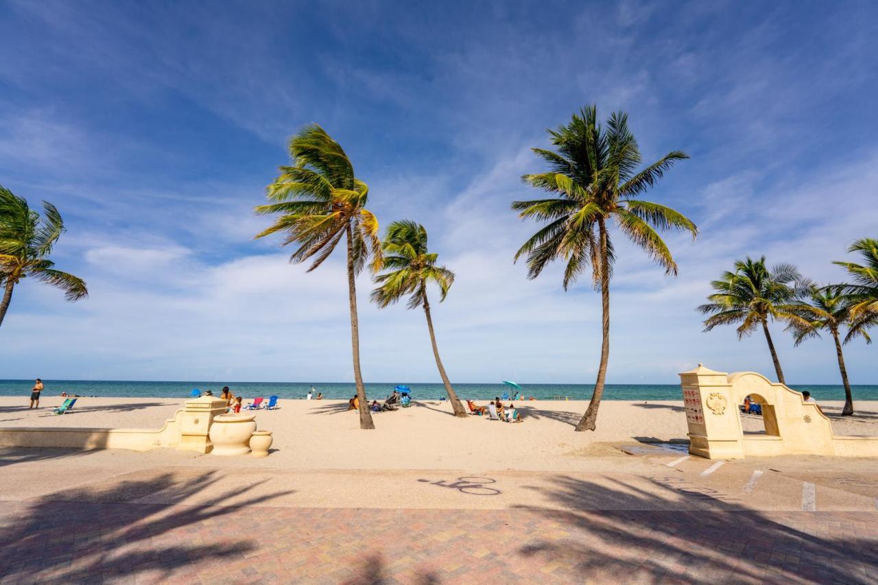 The Surf Hollywood Beach Aparthotel Exterior photo